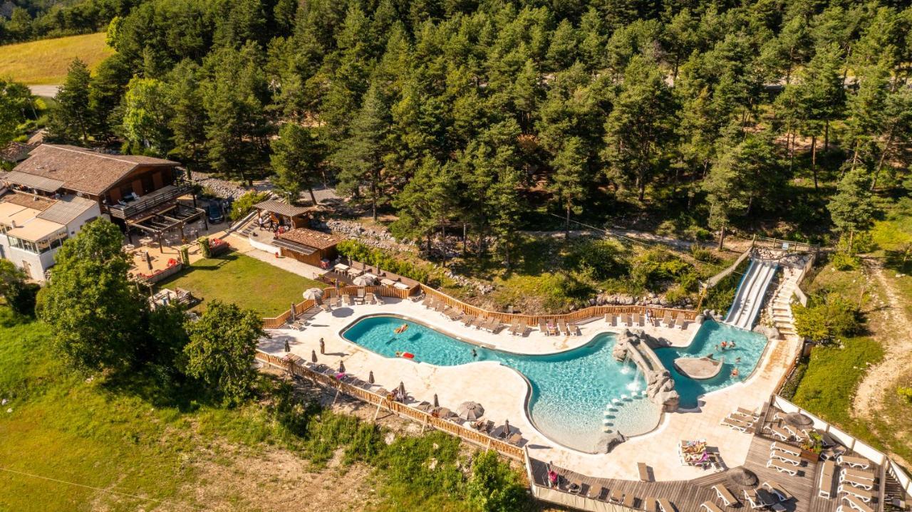 Camping Rcn Les Collines De Castellane Kültér fotó