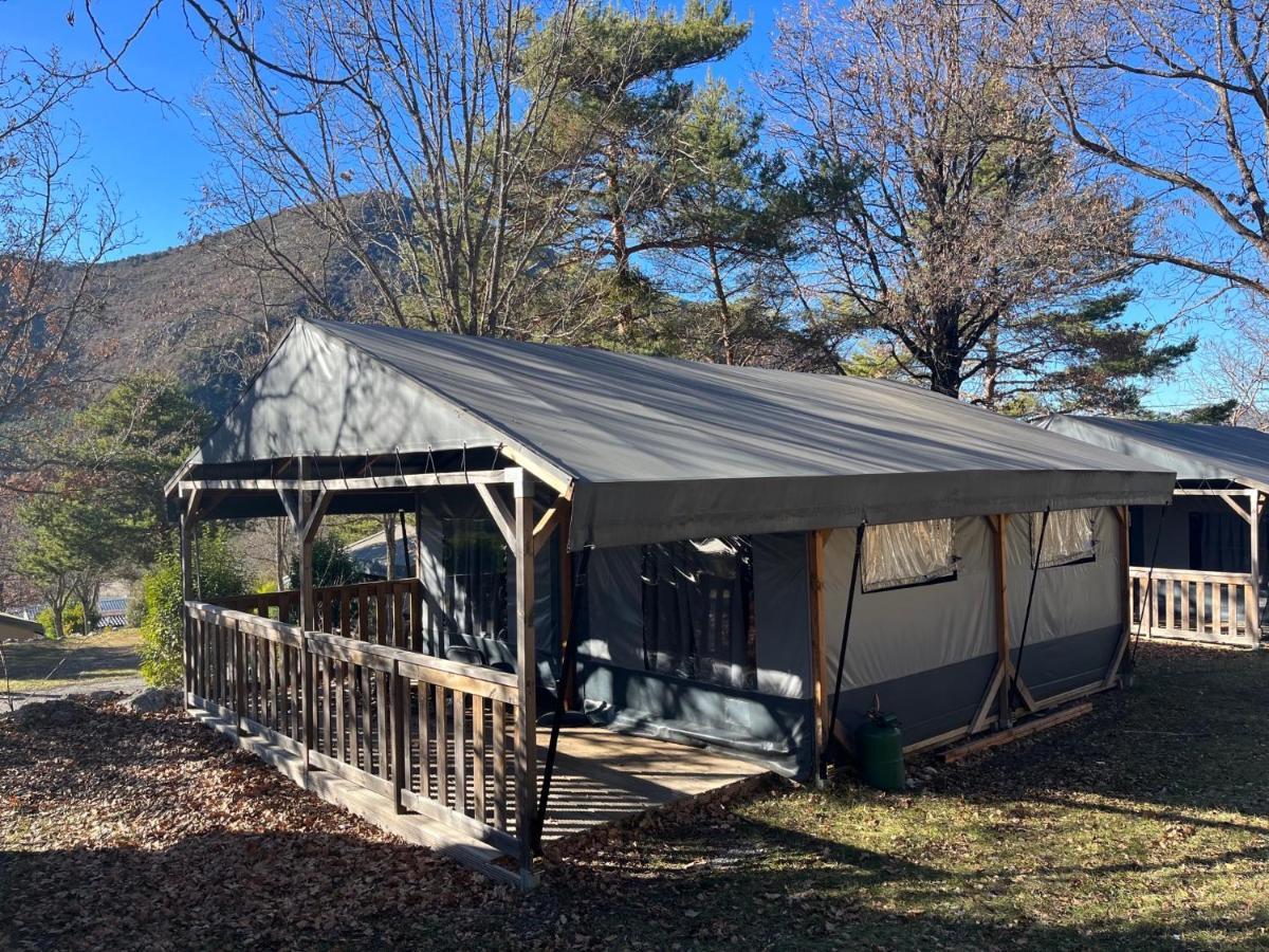 Camping Rcn Les Collines De Castellane Kültér fotó