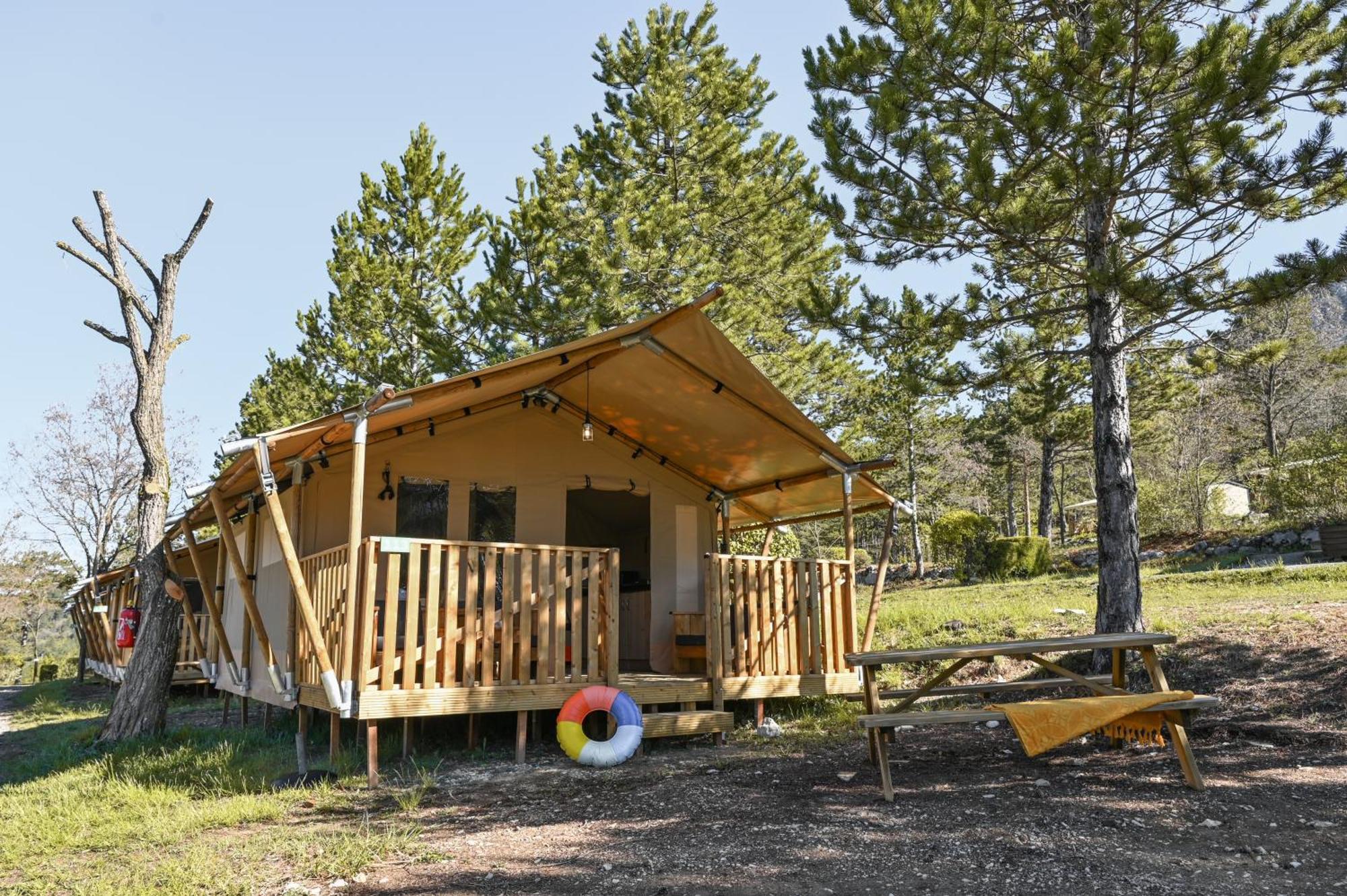 Camping Rcn Les Collines De Castellane Szoba fotó